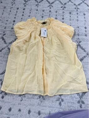 New with tags Universal Thread lightweight blouse